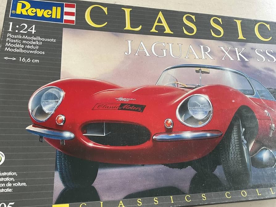 Maisto 製ジャガーダイキャストモデル　Revell製ジャガープラ　2台 Amazon | 1/18 Jaguar XJ220 Silver マイスト ジャガー ミニカー
